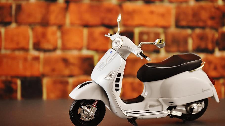 Kind flüchtet mit gestohlenem Motorroller in Leipzig