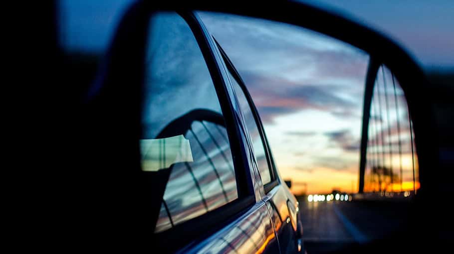 Spiegel-Diebstahl an Autohaus in Dresden-Friedrichstadt