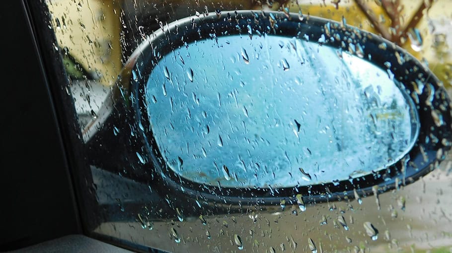 Autoscheibe eingeschlagen in Dresden-Seidnitz