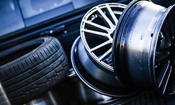 Reifen an Pkw in Zwickau zerstochen