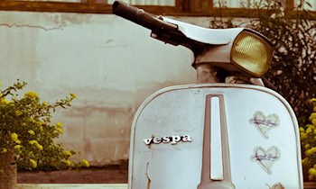 Jugendlicher flieht mit getunter Simson in Nossen