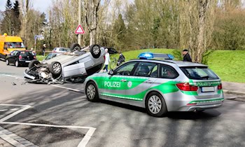 Pkw überschlägt sich auf Pommlitzer Weg, Fahrer alkoholisiert