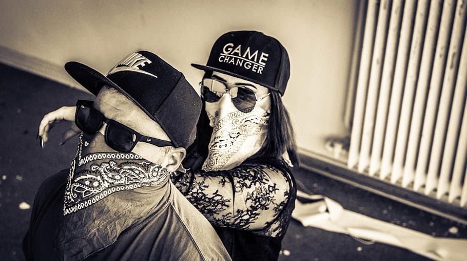 Mädchen am Albertplatz beraubt