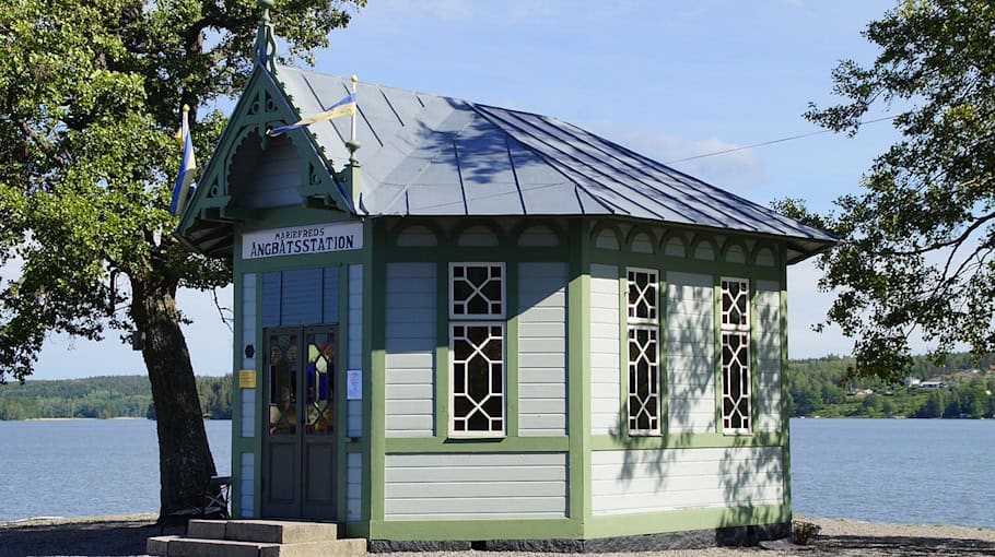 Vandalismus am Wartehäuschen in Rochlitz