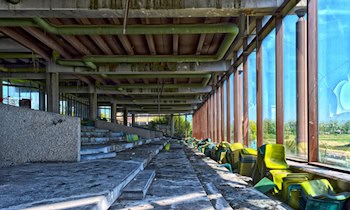 Herabfallender Stein beschädigt Ford Transit auf A17 bei Bannewitz