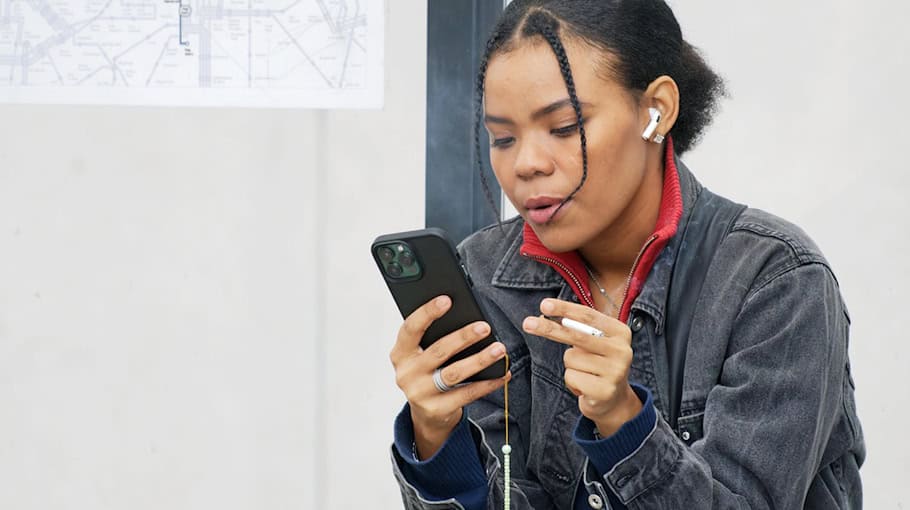 28-Jähriger zerstört Verglasung einer Bushaltestelle