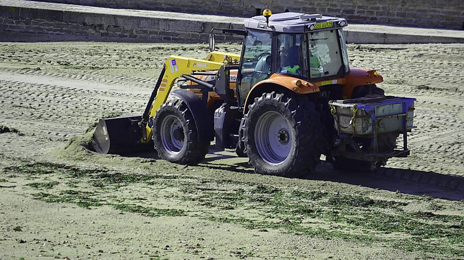 Gestohlene Baumaschinen auf A17 sichergestellt