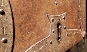 Falsche Heizungsableser bestehlen Rentnerin in Leipzig