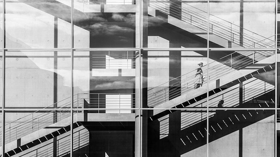 Unrat im Treppenhaus angezündet in OT Morgenleite