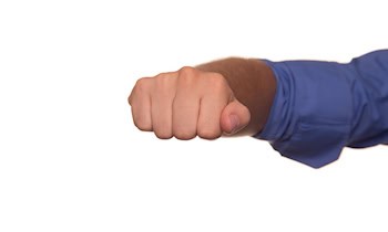 Schlägerei in Dresden-Südvorstadt: Jugendliche mit Flaschen attackiert