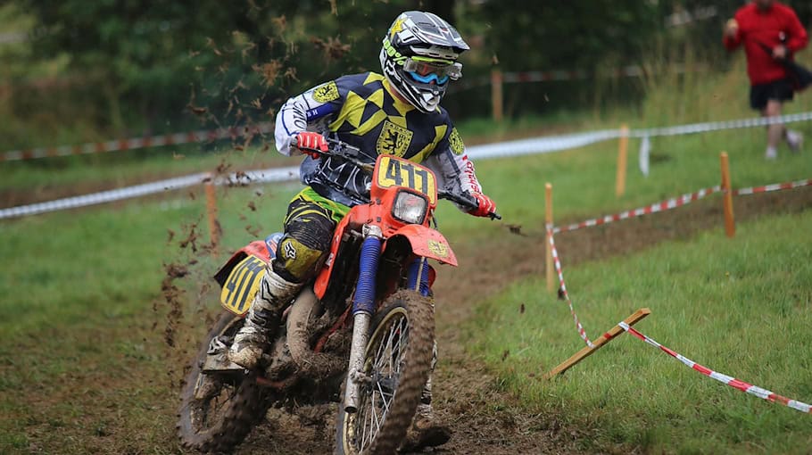 Einbruch in Jöhstadt OT Grumbach: Vier Geländesport-Motorräder gestohlen