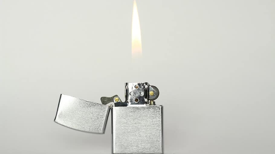 Brandanschlag an Wohnungstür in Dresden-Strehlen