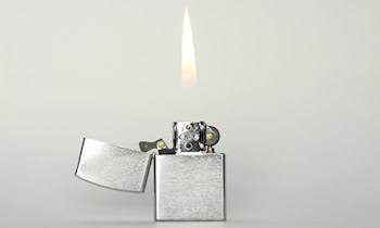 Brandanschlag an Wohnungstür in Dresden-Strehlen