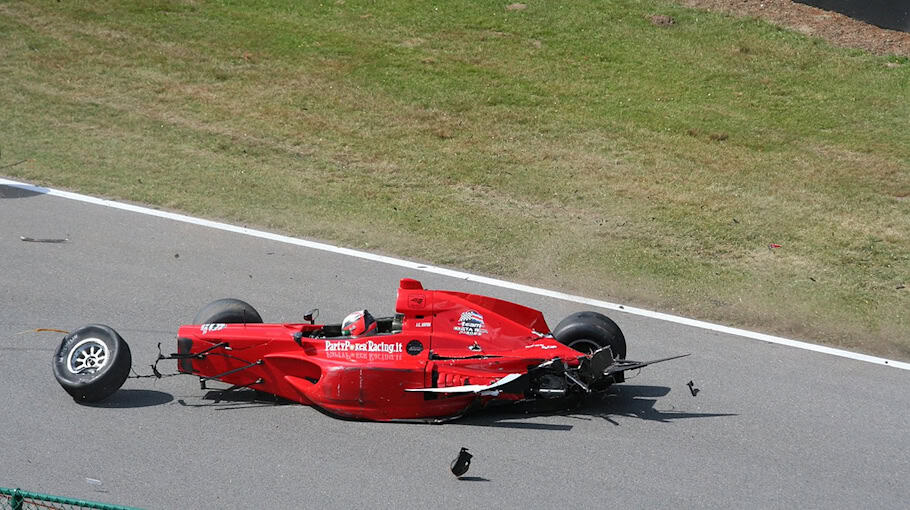 Kollision im Kreisverkehr in Reichenhain