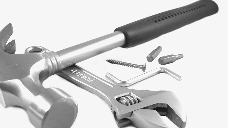 Werkzeug und Baugeräte aus Baucontainer in Crimmitschau gestohlen