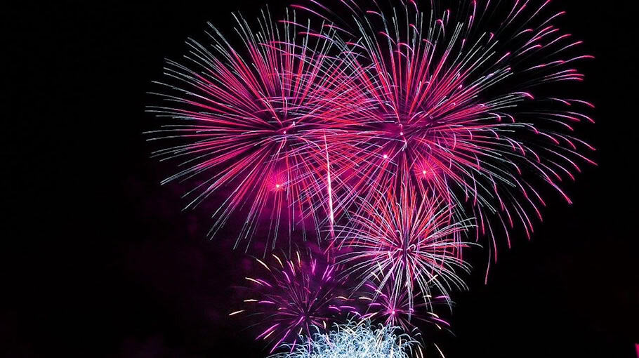 Pyrotechnik aus Supermarktcontainer in Radebeul gestohlen