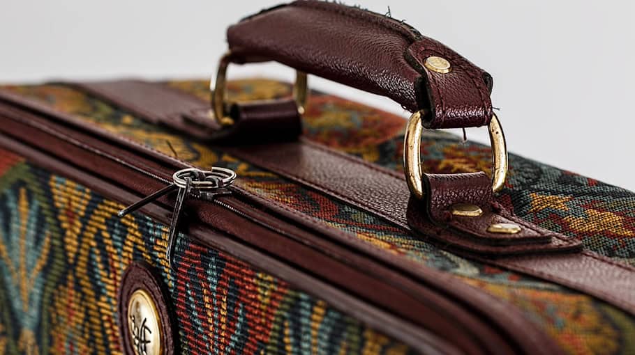 Tasche aus Skoda gestohlen in Dresden-Striesen