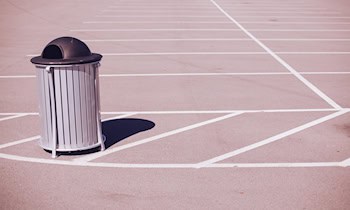 Sprengung eines Mülleimers in Weißwasser