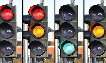 Beschädigte Lichtzeichenanlage in Neumark