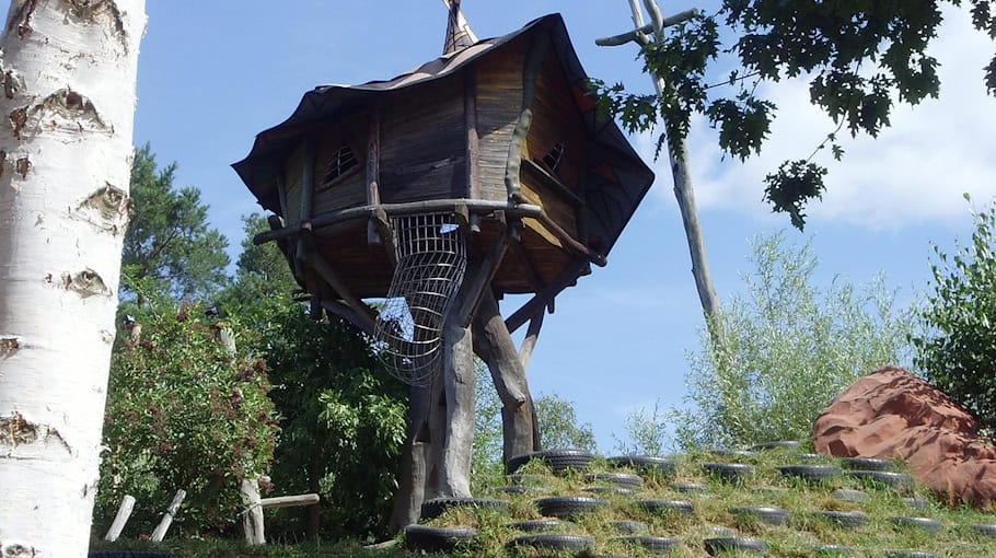 Sachbeschädigung am Aussichtsturm in Radebeul