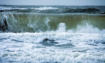 Pkw überschlägt sich auf A 72 bei Zwickau