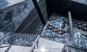 Fenster durch Pyrotechnik in Görlitz beschädigt