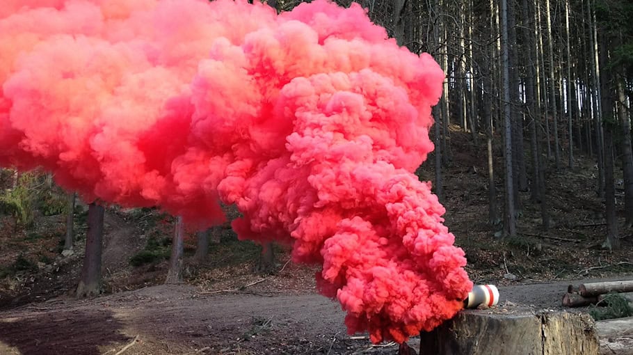 Schornsteinbrand in Leubsdorf: Feuerwehr löscht Brand
