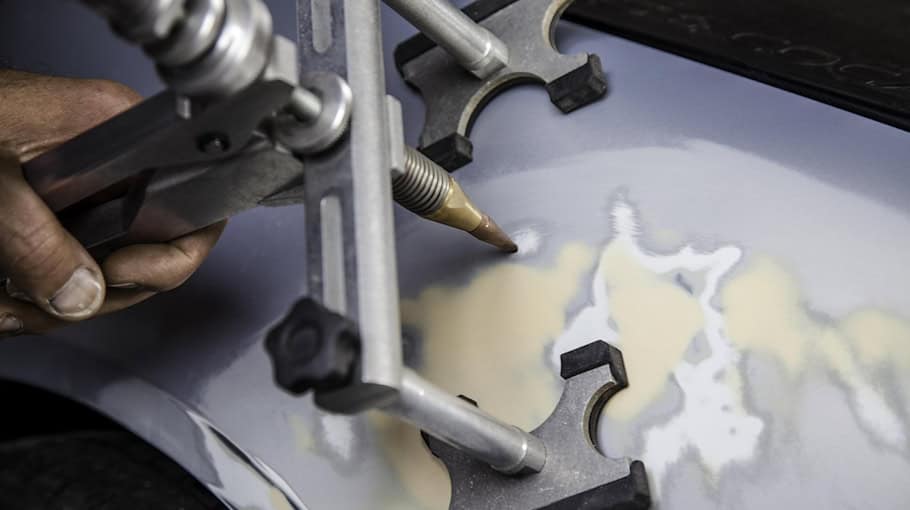 Audi Q5 in Plauen zerkratzt: Polizei sucht Zeugen