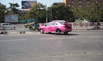 Blechschaden nach Reifenpanne auf der A4