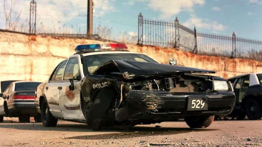 Autounfall auf der Hauptstraße nach gesundheitlichen Problemen