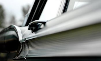 Unfall durch geöffnete Autotür in Zwickau