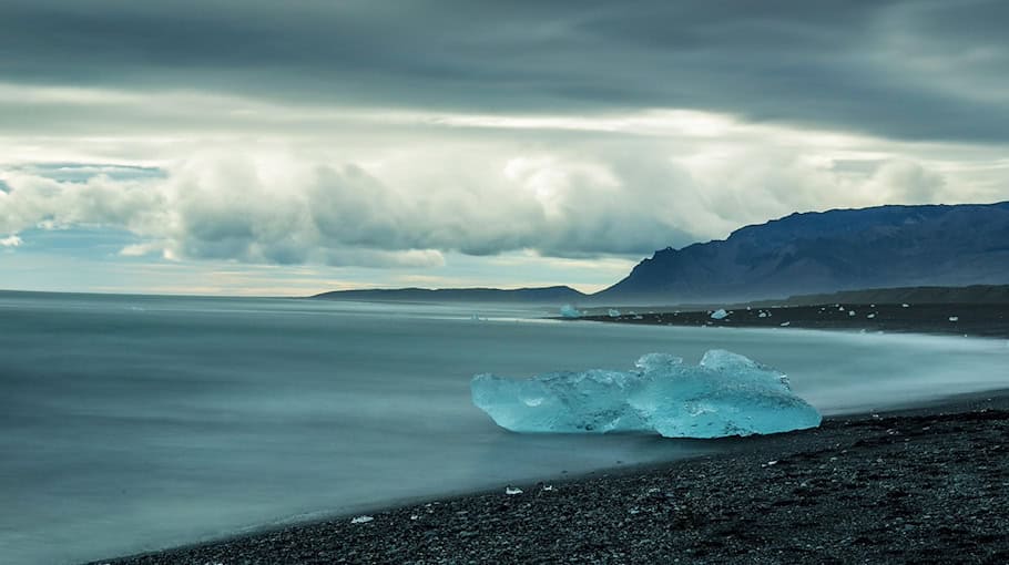 Eisbrocken verursachen Unfall auf A4 bei Nieder Seifersdorf