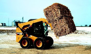 Radlader beschädigt Straßenbahn-Oberleitung in Johannstadt