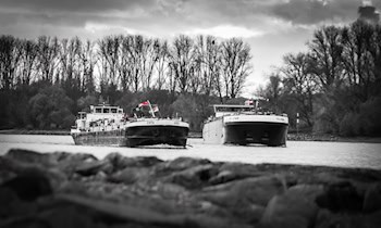 Überholmanöver gefährdet Fahrschulauto in Großenhain