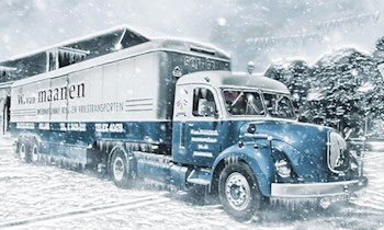 Sattelzug prallt bei Winterglätte auf A17 in Leitplanke