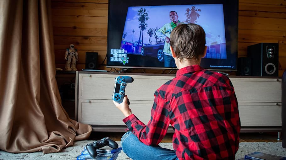 Elektronikgeräte aus Keller in OT Altchemnitz gestohlen