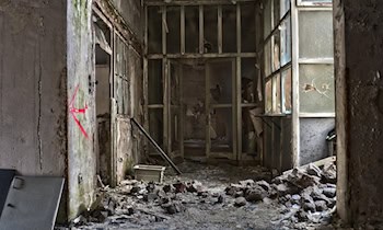 Glastür einer Fleischerei in Crimmitschau beschädigt