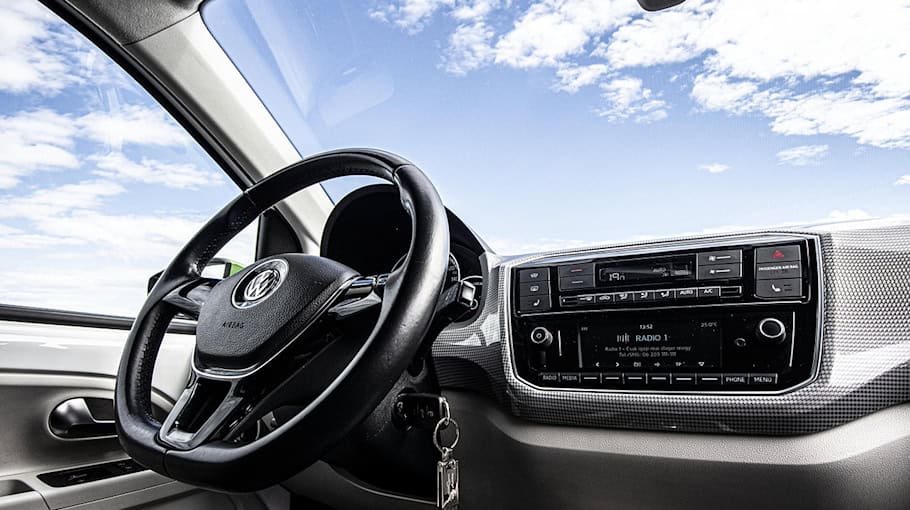 Unfall durch geöffnete Autotür in Reinsdorf-Vielau