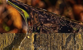 Eisplatte löst Unfall auf A17 aus