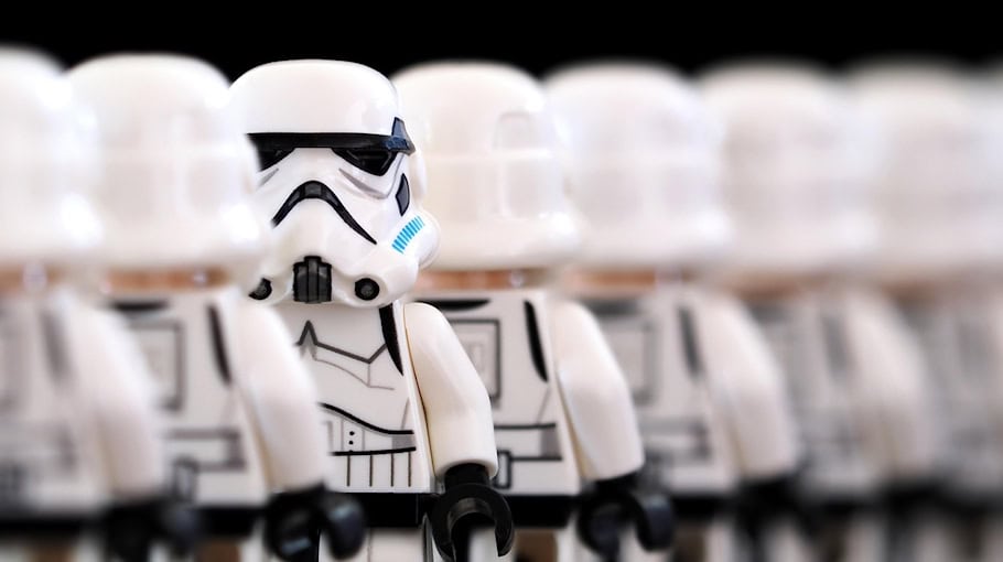 Exhibitionist in Park nahe Schule in Dresden gestellt