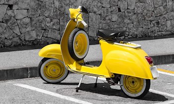 Betrunkener Motorrollerfahrer stürzt in Crimmitschau