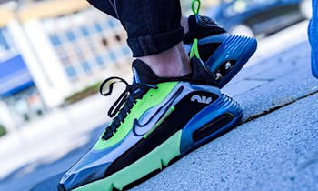 Schuhdiebstahl in Weißwasser: adidas-Sneaker gestohlen