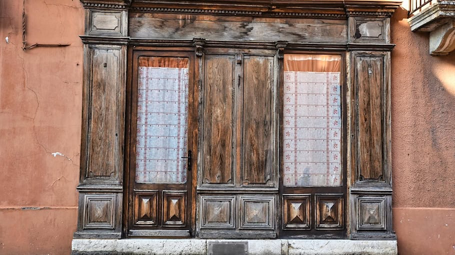 Schaufensterscheibe in Meerane beschädigt