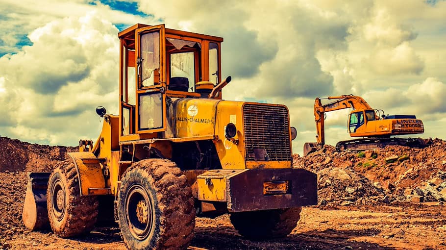 Alkoholisierter Fahrer fährt in Baustelle in Radebeul
