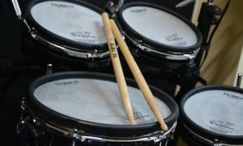 Akku von Baustellenaggregat in Dresden-Strehlen gestohlen