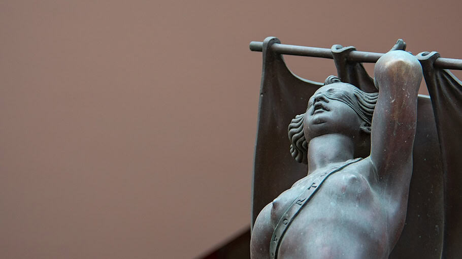 Teile der Bronzestatue in Markkleeberg gefunden