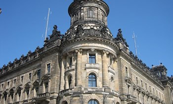 Mobile Polizeiwache am Markt in Strehla