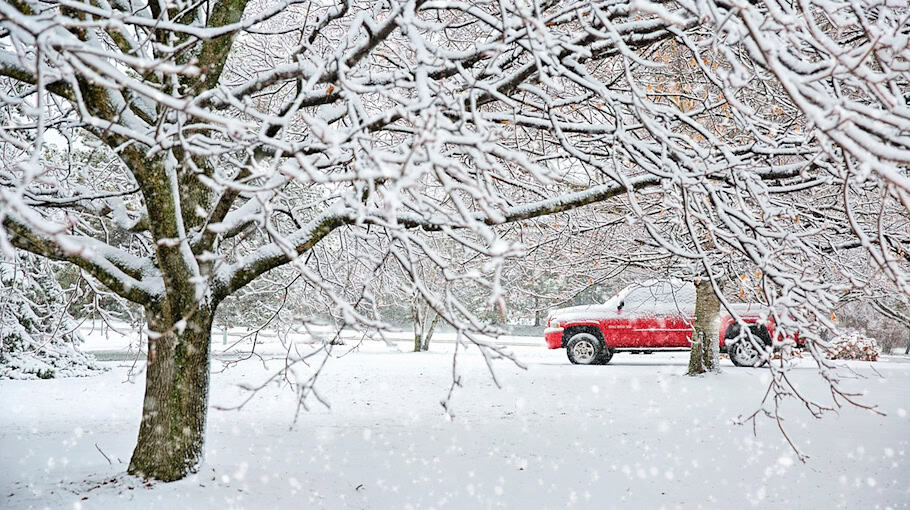 Polizei stoppt überladenen Lkw in Hoyerswerda