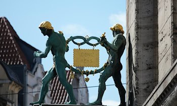 Räuberischer Diebstahl und Cannabisfund am Neumarkt