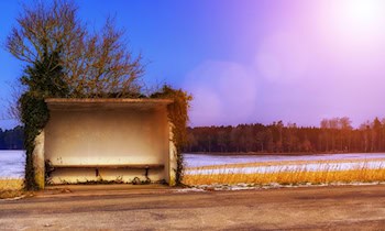 Raub an Haltestelle in Grünau